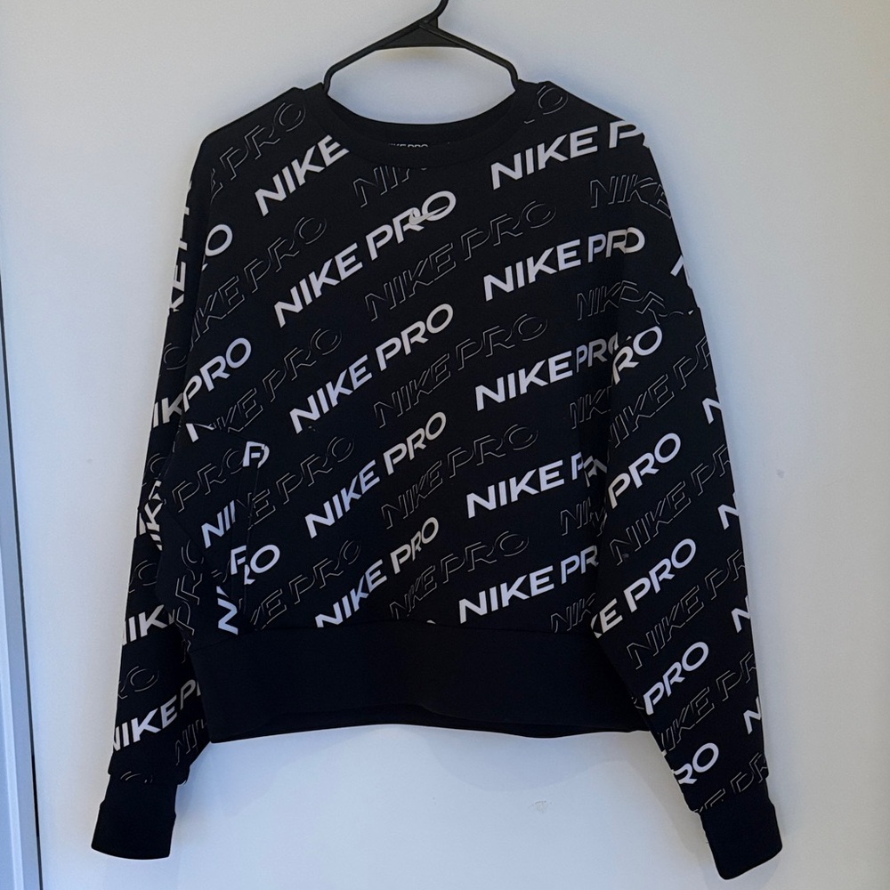 Nike Pro Dri-Fit Crew Neck Pullover Sweatshirt